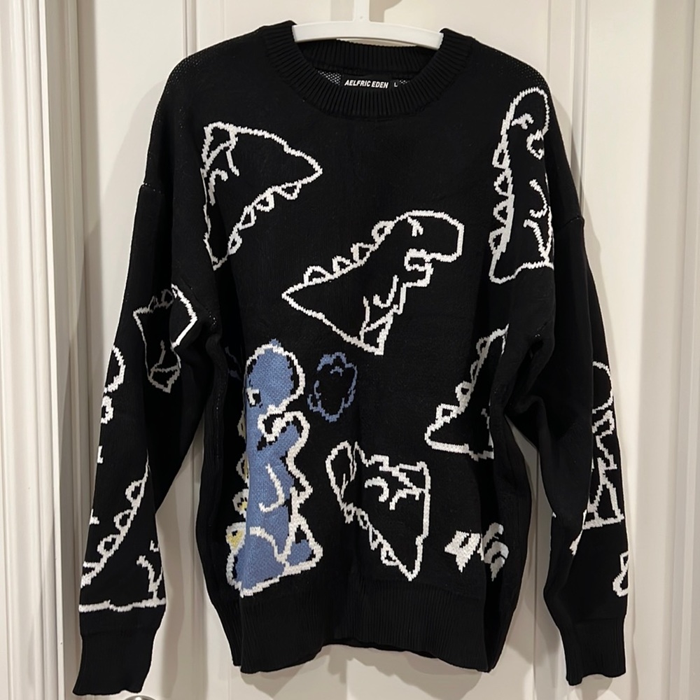 Brand new Aelfric Eden sweater. Size L for a nice overfit style.